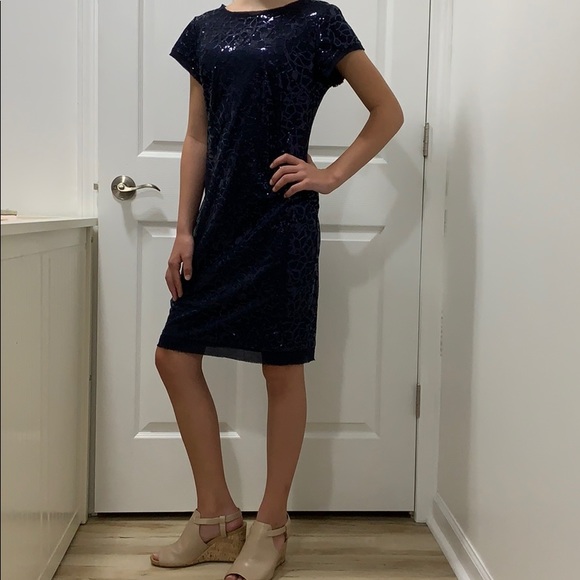 ✨Host Pick✨ Vince Camuto Blue Sequin Dress - Picture 7 of 8